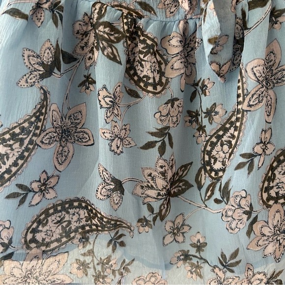 American eagle paisly floral fluttered sleeve blouse Womens size small - Picture 14 of 14